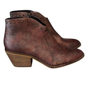 BOUTIQUE by Corkys Womens Swifton Ankle Bootie Sz 7 Preppy Metallic Western Boot
